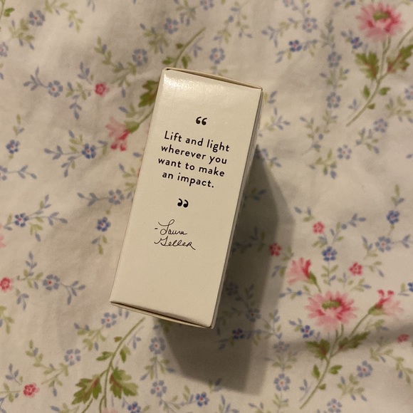 NWT! Laura Geller Baked OG Highlighter, in French Vanilla. Full Size, 0.06oz. - Picture 5 of 5